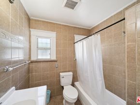 1163 W 38th Street, Los Angeles CA 90037