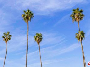 3500 10th Avenue, Los Angeles CA 90018