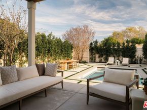 3444 Redwood Avenue, Los Angeles CA 90066