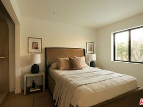 3444 Redwood Avenue, Los Angeles CA 90066