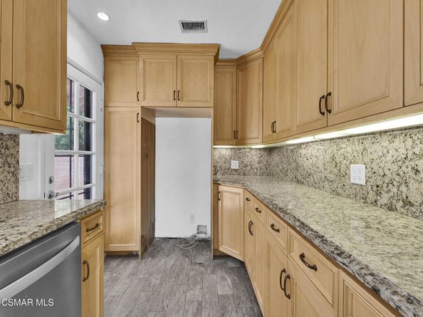 8366 Oakdale Avenue, Winnetka CA 91306