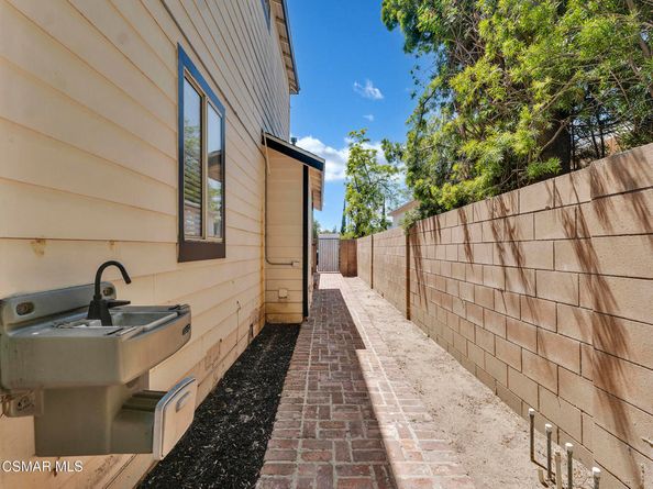 8366 Oakdale Avenue, Winnetka CA 91306