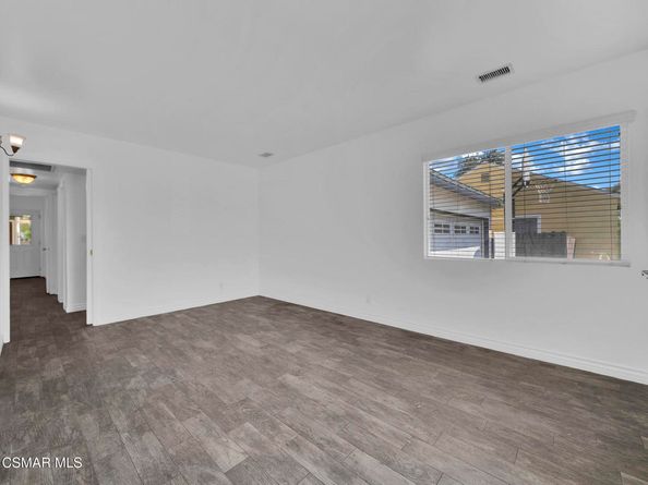 8366 Oakdale Avenue, Winnetka CA 91306