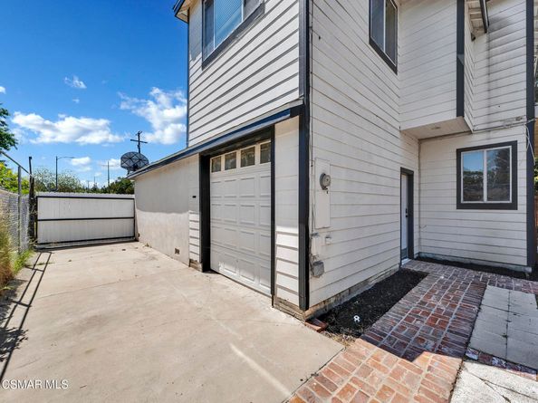 8366 Oakdale Avenue, Winnetka CA 91306