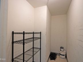 17735 Kinzie Street 315, Northridge CA 91325