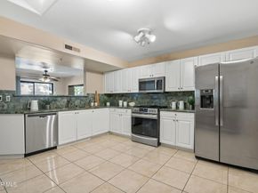 17735 Kinzie Street 315, Northridge CA 91325