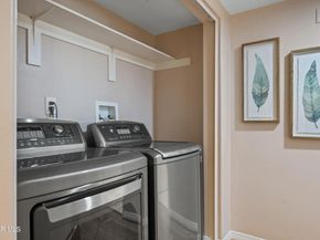 17735 Kinzie Street 315, Northridge CA 91325