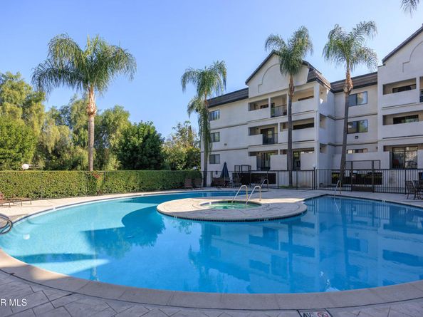 17735 Kinzie Street 315, Northridge CA 91325