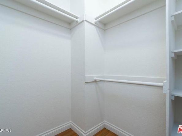 355 N Maple Street 242, Burbank CA 91505