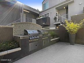 355 N Maple Street 242, Burbank CA 91505