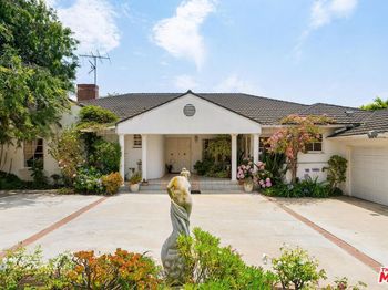 13716 W Sunset Boulevard