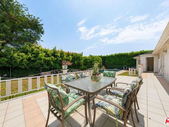 13716 W Sunset Boulevard, Pacific Palisades CA 90272