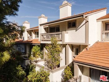 17158 Palisades Circle