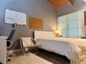 2518 N Tustin Avenue E, Santa Ana CA 92705