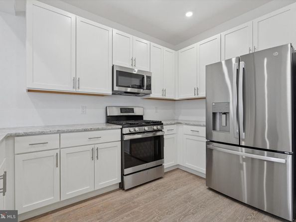 16422 River View Drive, Bristol PA 19007