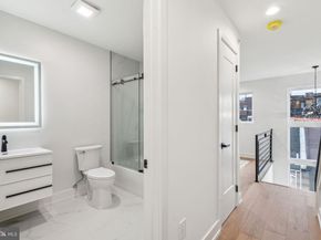 1106 N Bodine Street, Philadelphia PA 19123