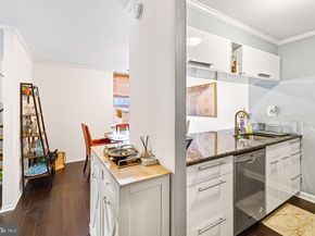 1137 Pine Street E 300, Philadelphia PA 19107