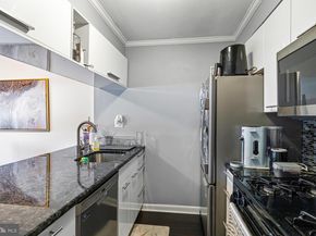 1137 Pine Street E 300, Philadelphia PA 19107