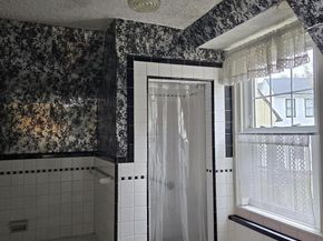 215 Red Lion Road, Huntingdon Valley PA 19006