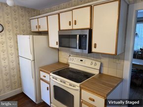 215 Red Lion Road, Huntingdon Valley PA 19006