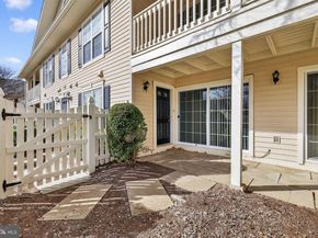 10204 Ashbrooke Court 10, Oakton VA 22124