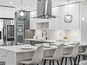 6101 Edsall Road 205, Alexandria VA 22304