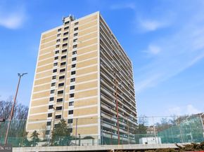 6101 Edsall Road 205, Alexandria VA 22304