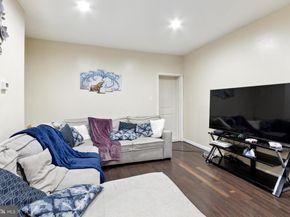 7275 Saybrook Avenue, Philadelphia PA 19142