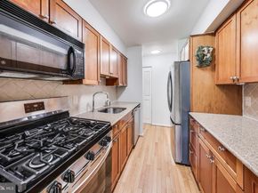 3328 Woodburn Village Drive 14, Annandale VA 22003