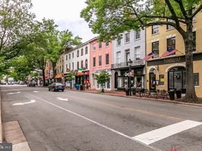 525 N Fayette Street 218, Alexandria VA 22314