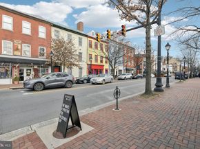 525 N Fayette Street 218, Alexandria VA 22314