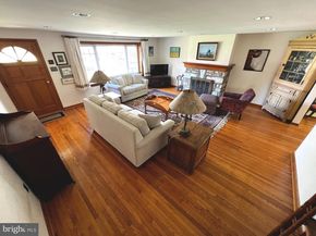 162 Valley Drive, Southampton PA 18966
