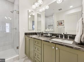 832 Snowden Hallowell Way, Alexandria VA 22314