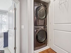 832 Snowden Hallowell Way, Alexandria VA 22314