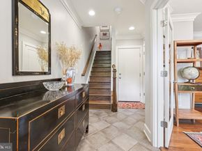 832 Snowden Hallowell Way, Alexandria VA 22314