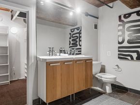 1027 Arch Street 302, Philadelphia PA 19107