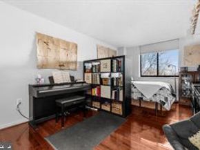 2230 George C Marshall Drive 806, Falls Church VA 22043