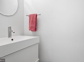 506 Dakota Drive, Herndon VA 20170