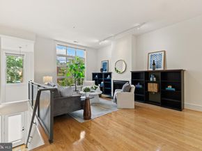 526 13TH Street SE B, Washington DC 20003