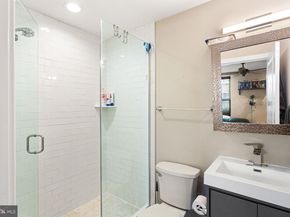2336 Thompson, Philadelphia PA 19121