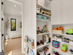 3935 6TH Street S, Arlington VA 22204