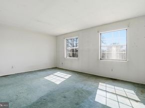 323 Harvard Square, Bensalem PA 19020