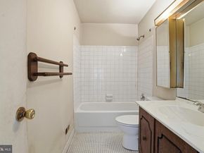 323 Harvard Square, Bensalem PA 19020