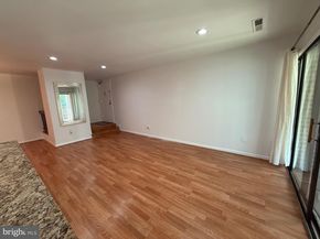 11212 Chestnut Grove Square 115, Reston VA 20190