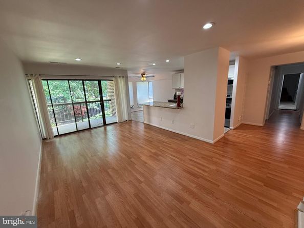 11212 Chestnut Grove Square 115, Reston VA 20190