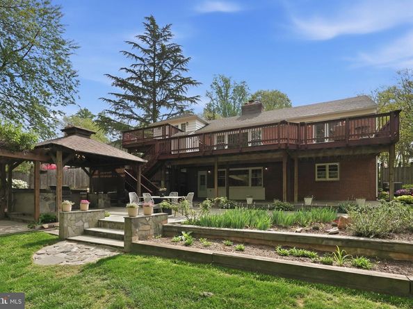 3138 Juniper Lane, Falls Church VA 22044