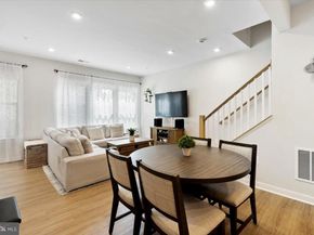 2437 Silver Line Aly 69A, Herndon VA 20171