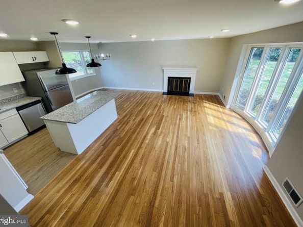 6810 Fern Lane, Annandale VA 22003
