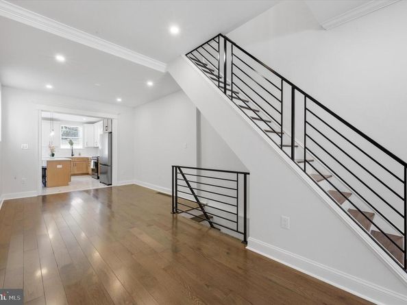 2221 S 13TH Street, Philadelphia PA 19148