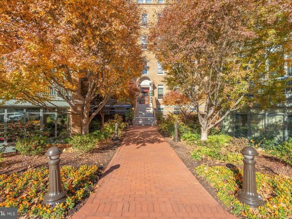 2425 L Street NW 324, Washington DC 20037